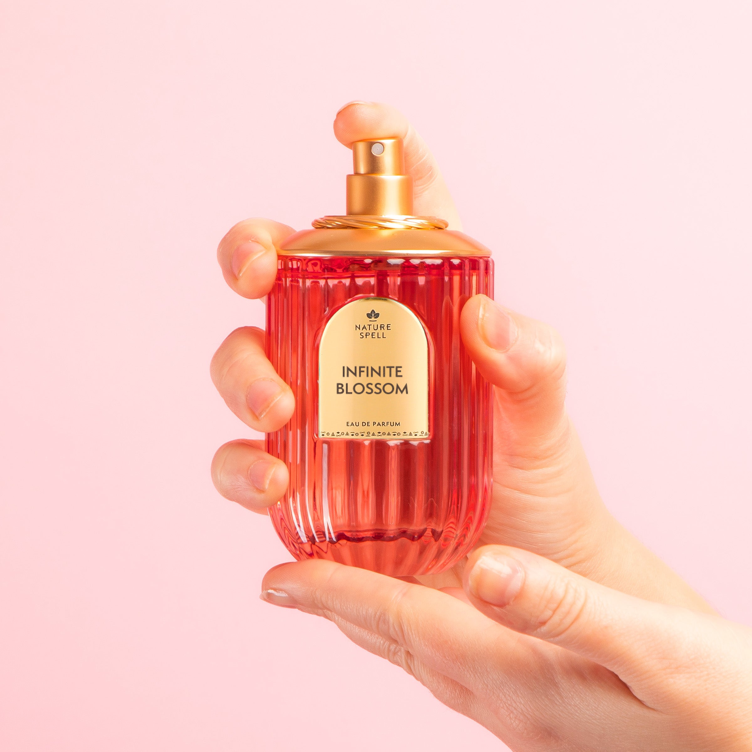 Infinite Blossom Eau de Parfum Exclusive Bundle: Perfume + Body Cream, Body Scrub & Body Wash